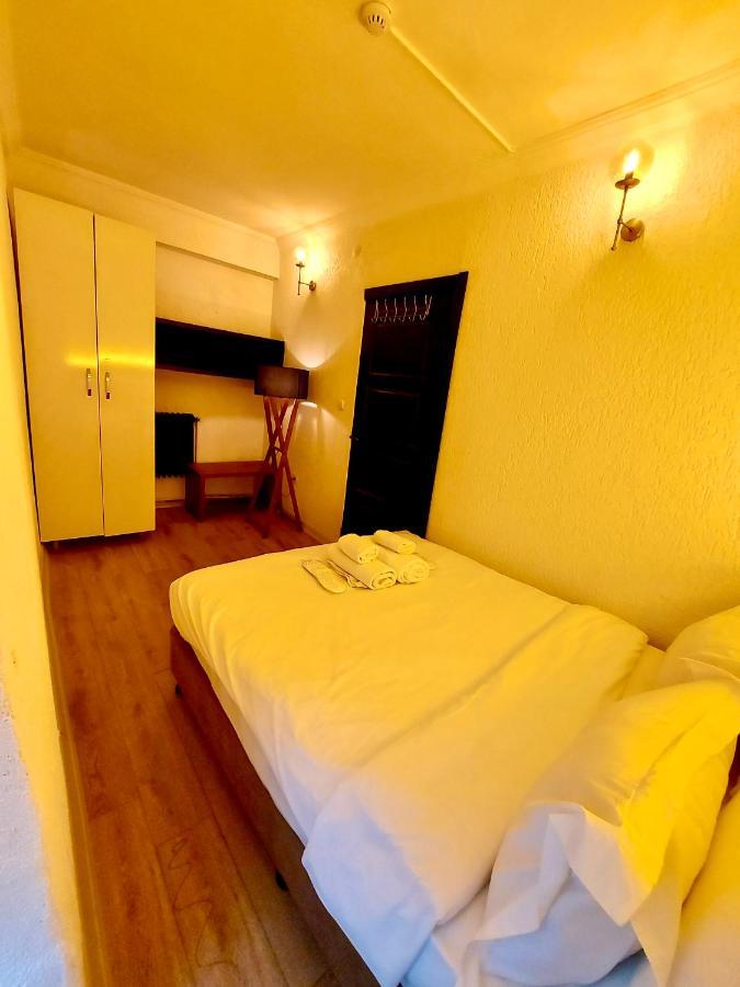Mates Istiklal Suites 伊斯坦布尔 外观 照片